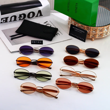 Round Sunglasses with Textured Metal Temples