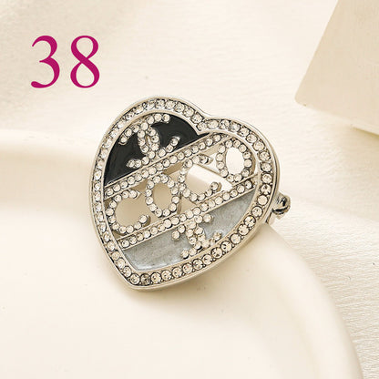 Fashion Brooch Collection,Brooches Collection、CH*NEL Series