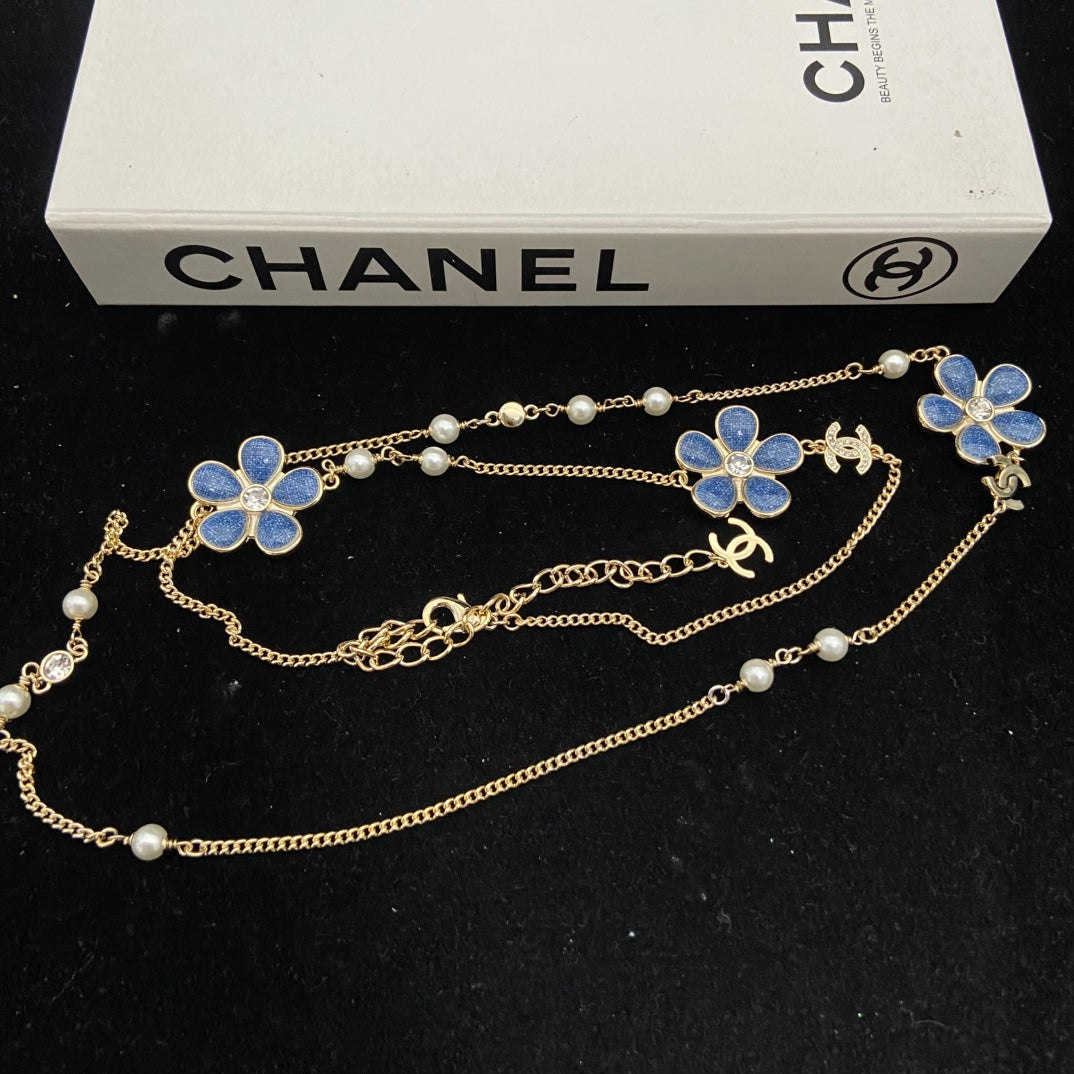 Blue Flower & Pearl-Look Bead Long Necklace