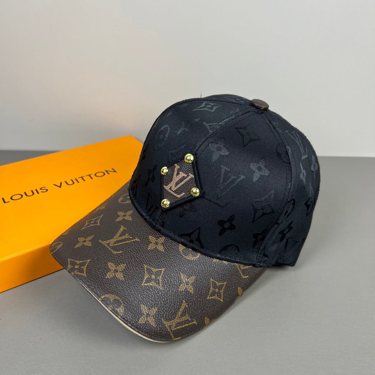 Trendy Unisex Fashion Baseball Cap  L*V Series、Fashion Caps
