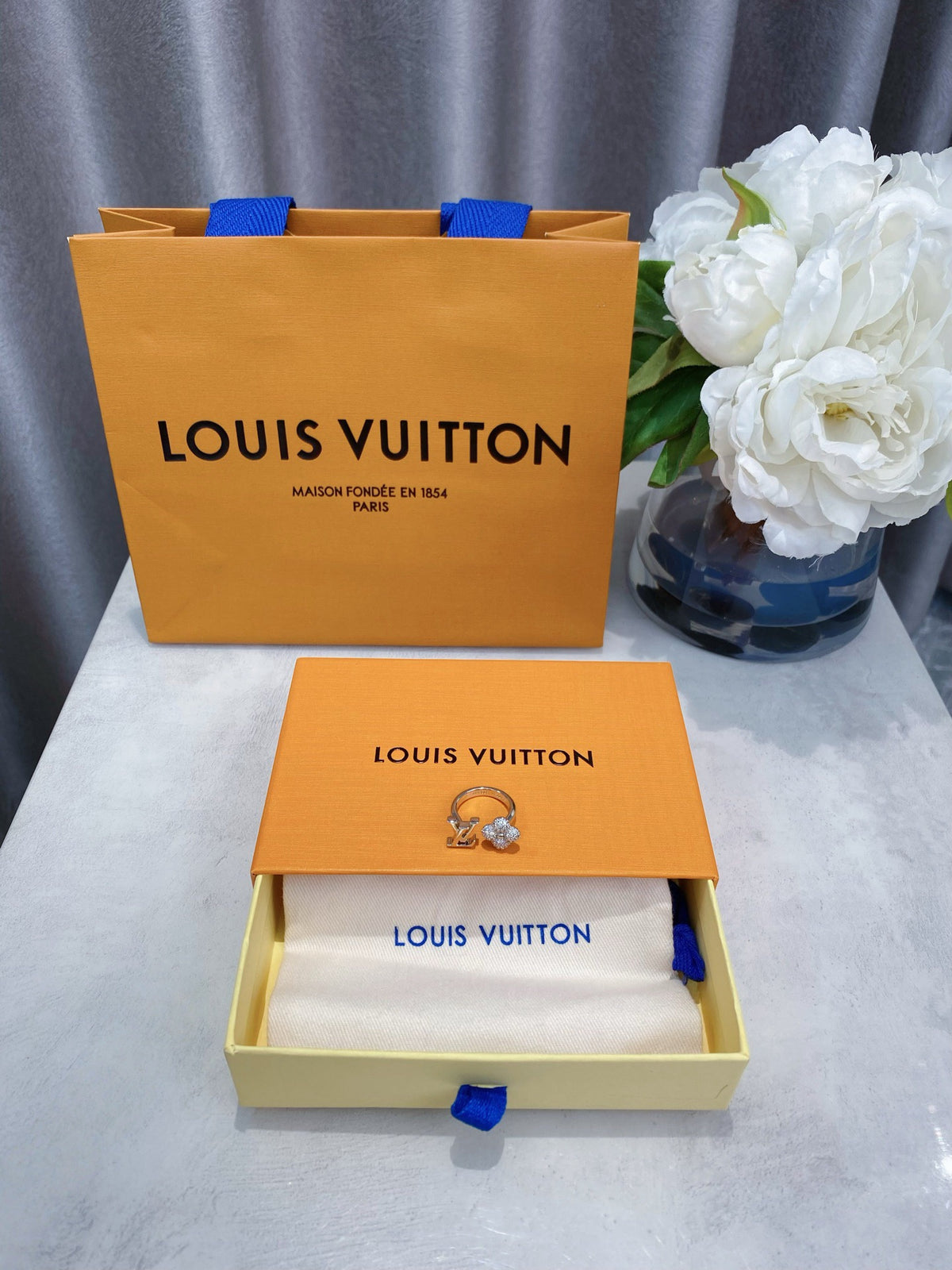 Premium Edition Ring,Rings Collection、L*V Series、𝐑𝐢𝐧𝐠𝐬（𝐇）