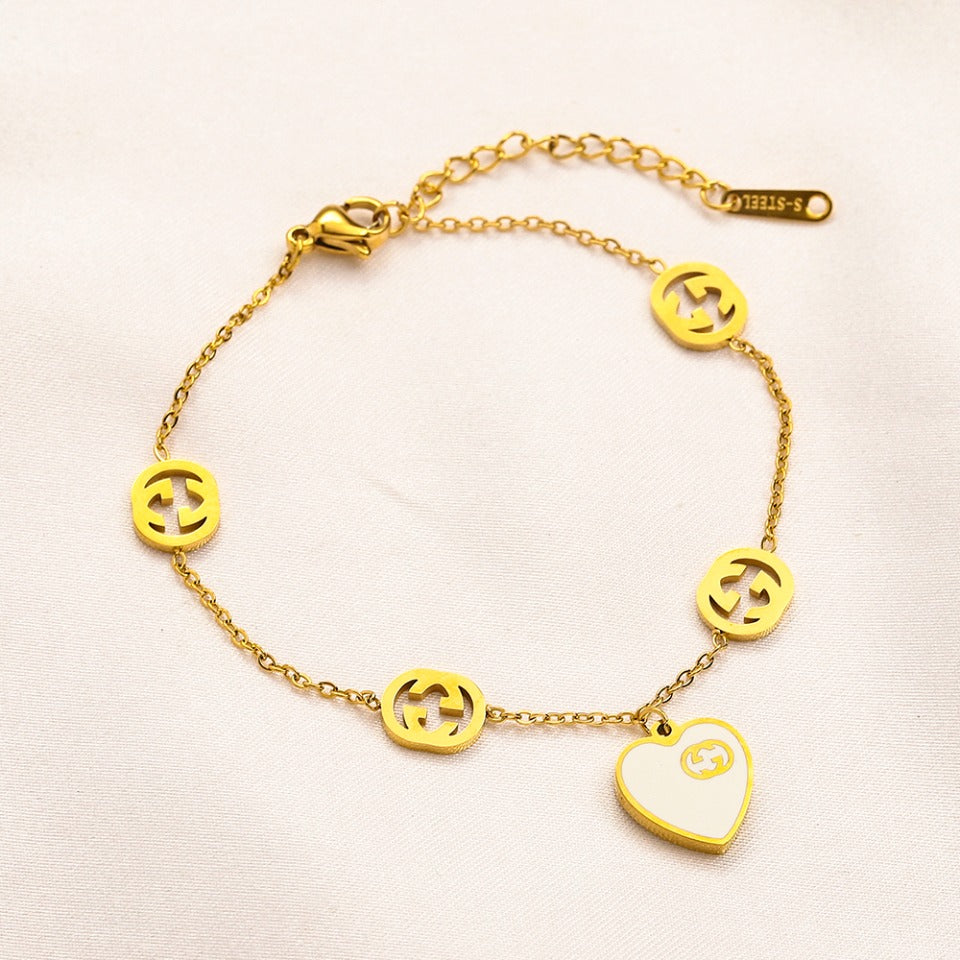 304 Stainless Steel Round Monogram & Heart Charm Bracelet