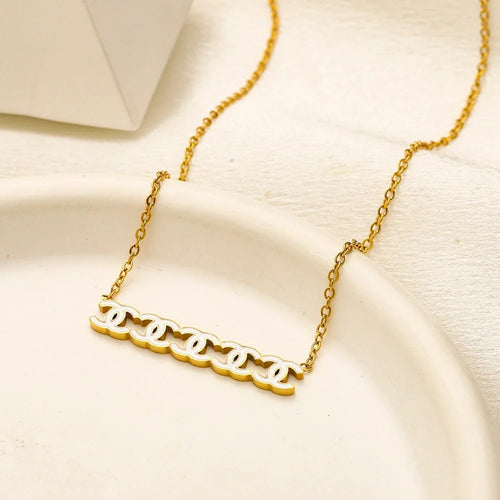 304 Stainless Steel Triple Interlocking-C Bar Necklace