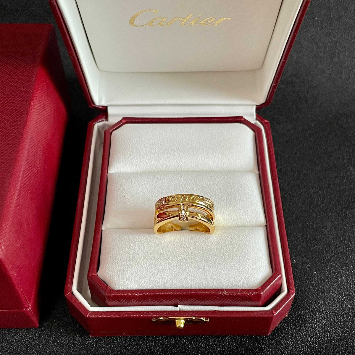 Premium Edition Ring ,Rings Collection、Cart*er Series、𝐑𝐢𝐧𝐠𝐬（𝐇）