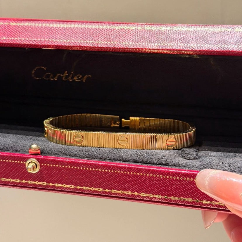 Ribbed Screw-Detail Bangle Bracelet