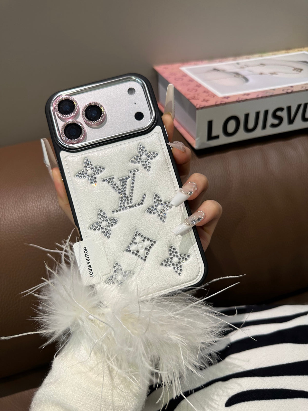 Fashion Aesthetic Shock Absorbing Protective Phone Case L*V Series、Fashion Phone Case
