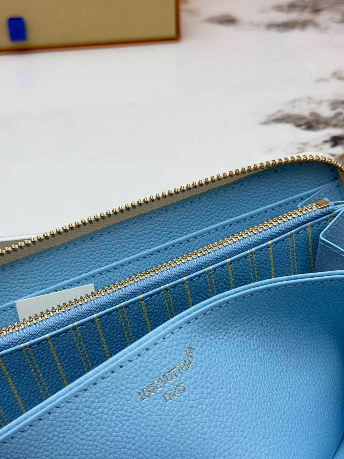 Luxury‑Inspired Trendy Wallets 037  L*V Series、Fashion Bags