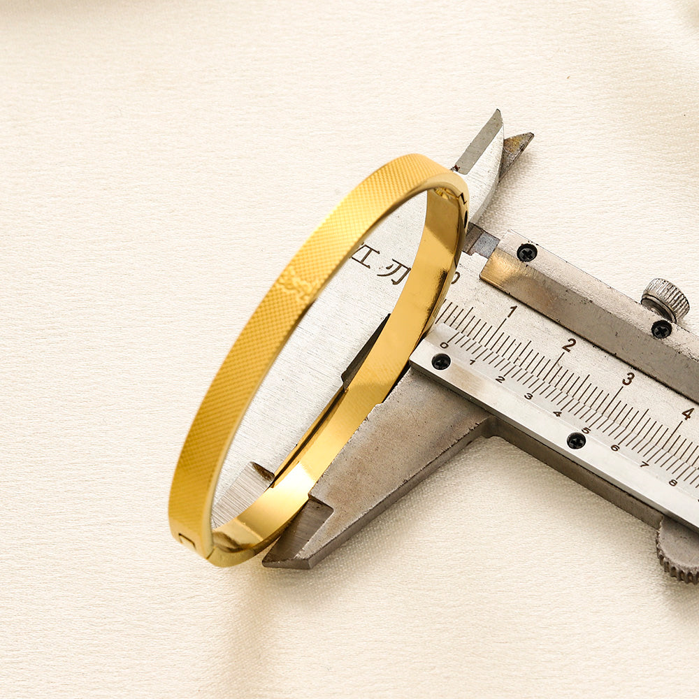 304 Stainless Steel Fine-Textured Hinged Bangle Bracelet