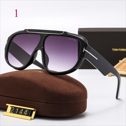 Oversized Navigator Sunglasses with T-Bar Temple Detail