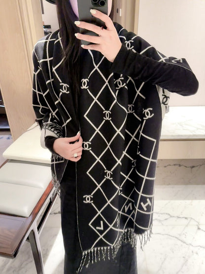 Diamond Lattice Wrap Scarf