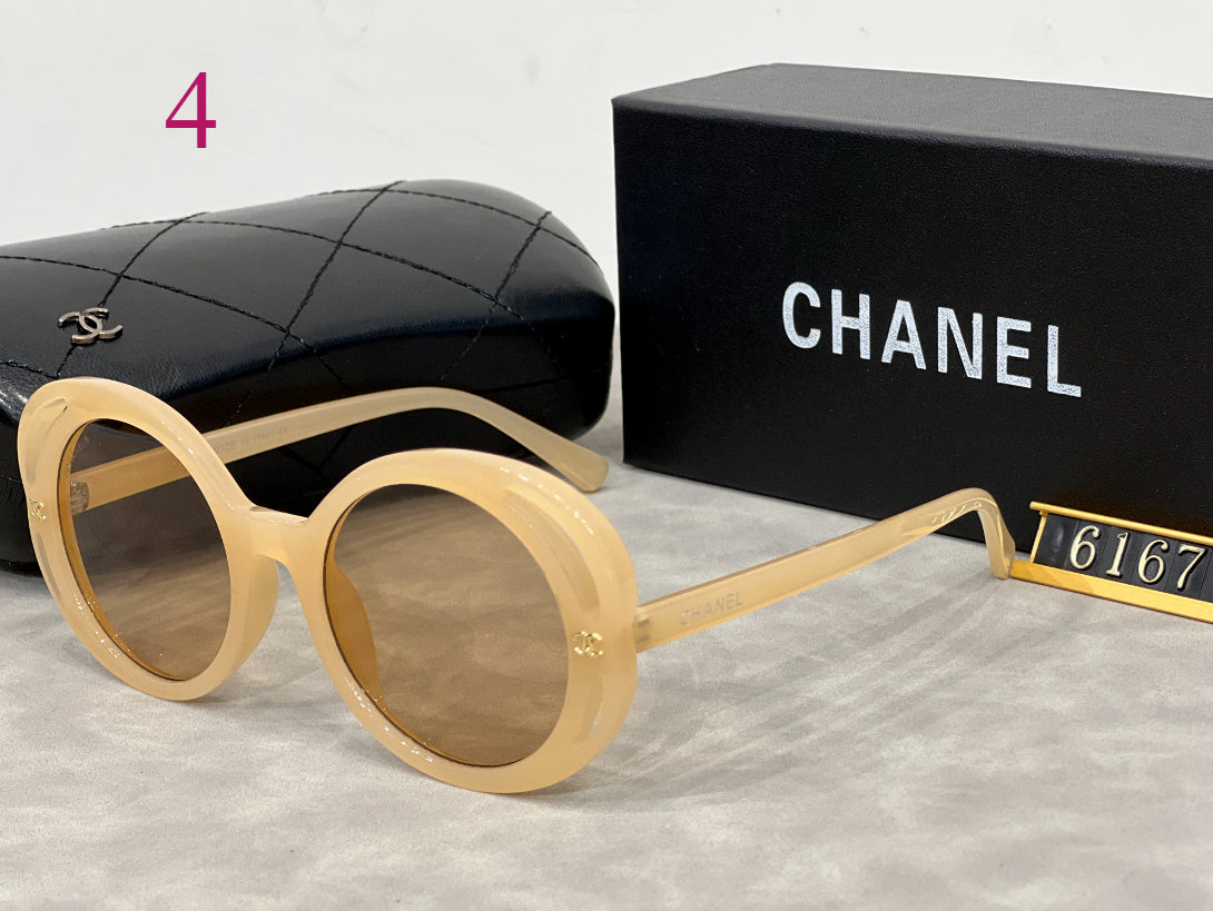 Oversized Round Sunglasses with Layered Rim Detail