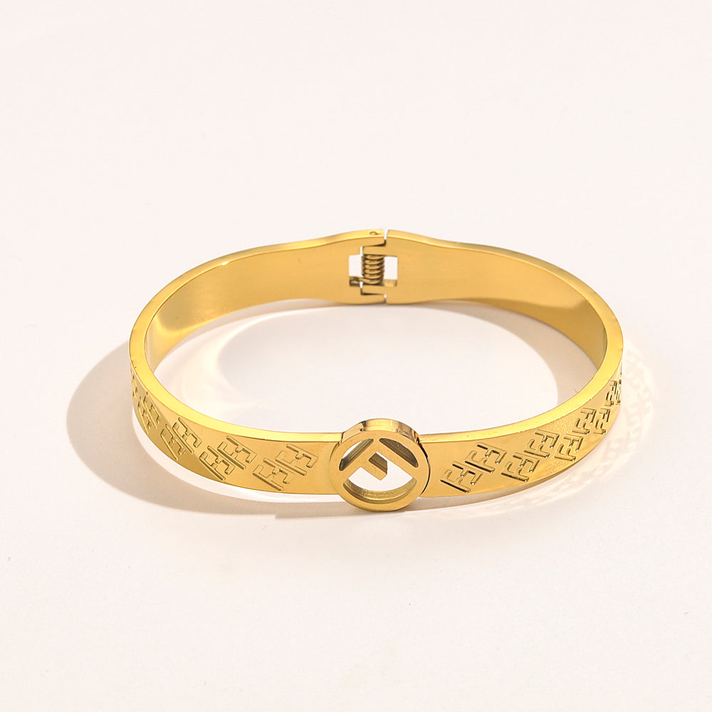 304 Stainless Steel Textured Round-Clasp Bangle Bracelet