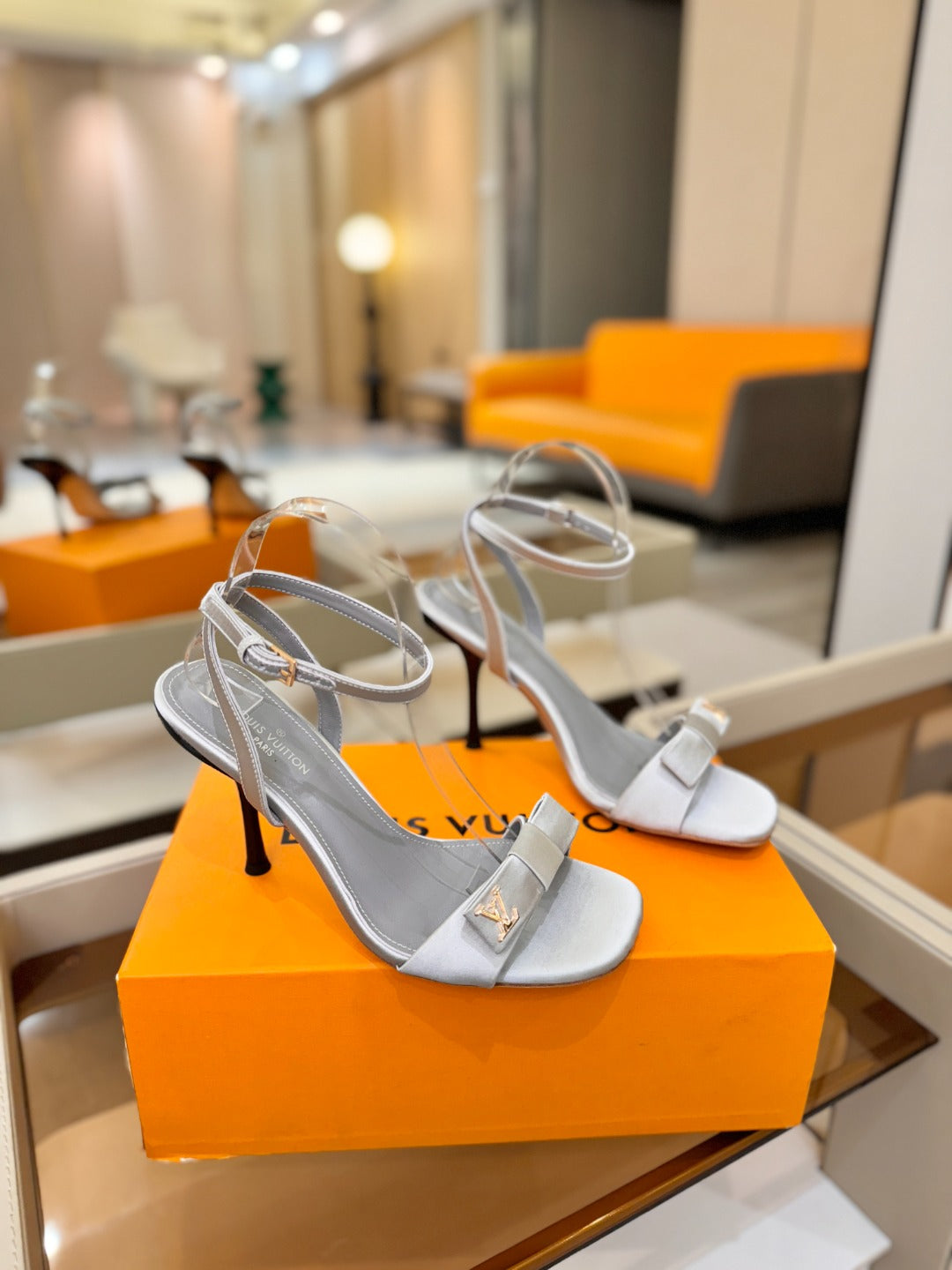 Fashion Sandals & Slippers Daily Footwear  L*V Series、Fashion Sandals & Slippers