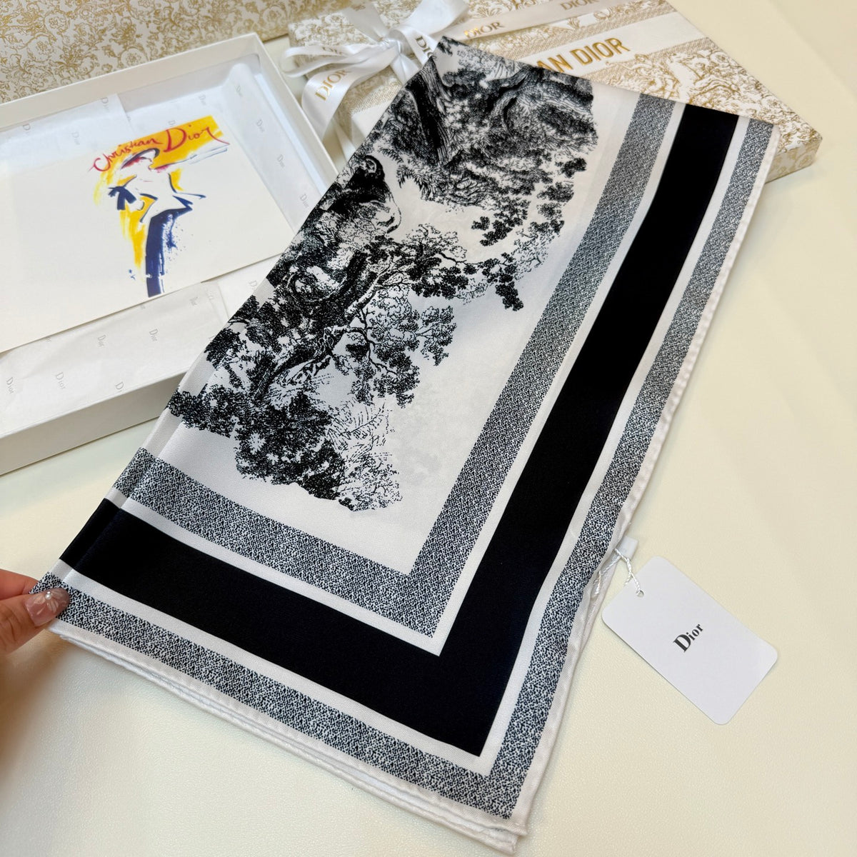 Scenic Print Colorblock Square Scarf - 90 x 90 cm