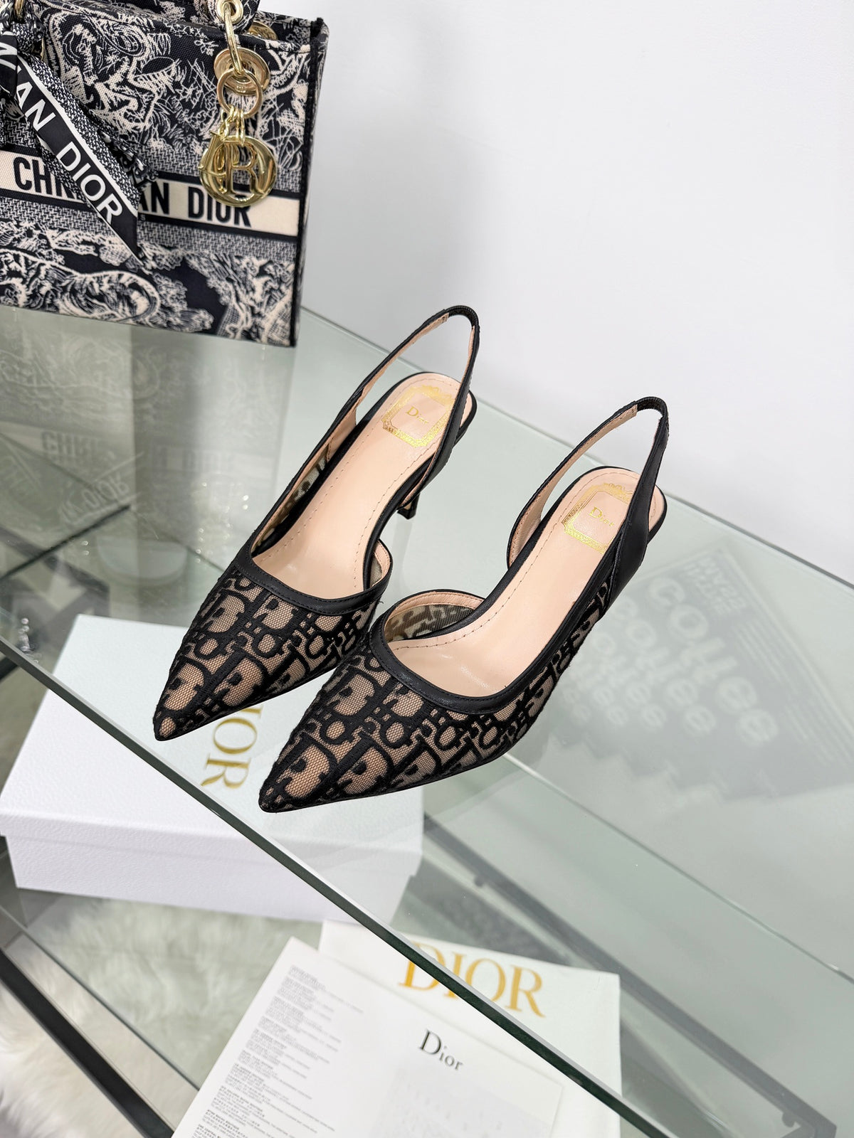 Fashion Sandals & Slippers Daily Footwear  D*or Series、Fashion Sandals & Slippers