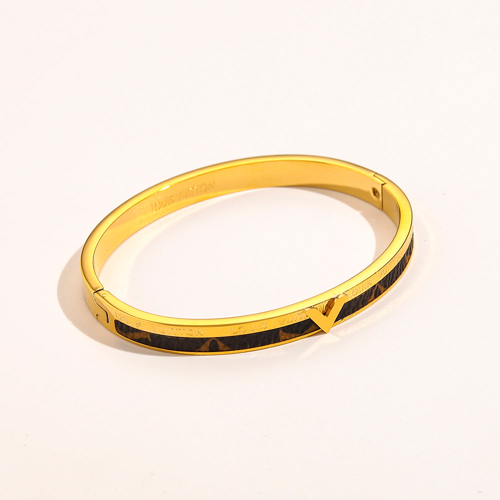 304 Stainless Steel Black Inlay V-Accent Bangle Bracelet