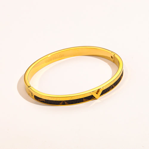 304 Stainless Steel Black Inlay V-Accent Bangle Bracelet