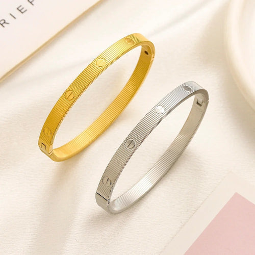 304 Stainless Steel Fine-Ribbed Screw-Motif Bangle Bracelet