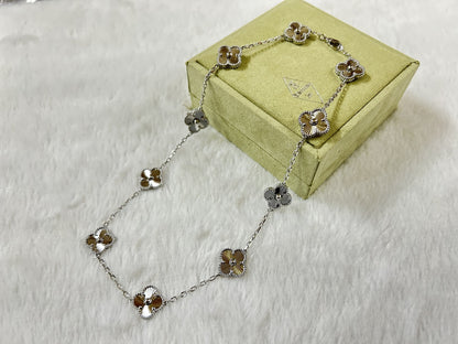 Fluted Quatrefoil Station Necklace
