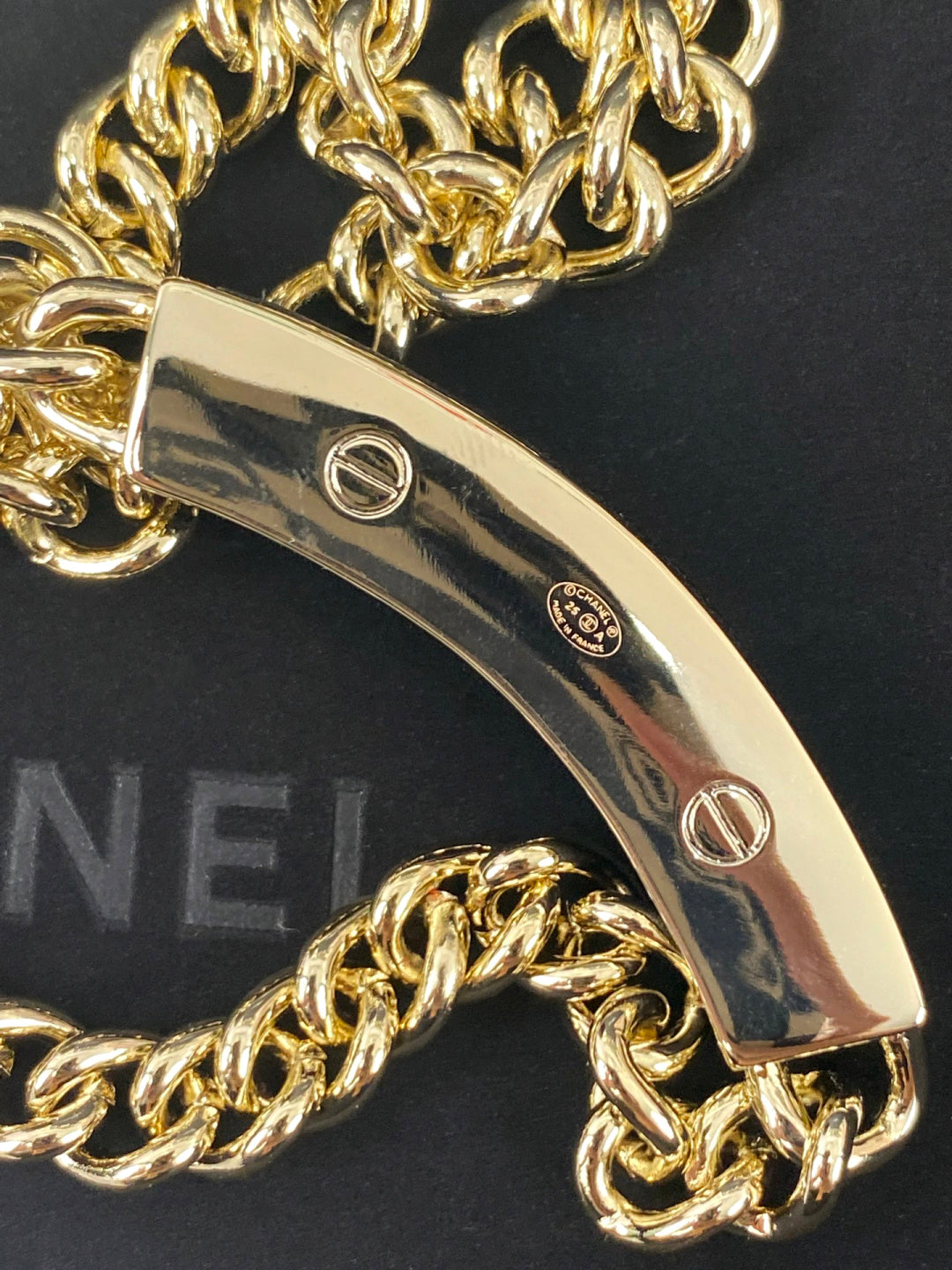 Black-Inlay Interlocking-C Curb Chain Necklace