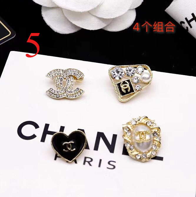Alloy Stamped Logo Brooch,Brooches Collection、CH*NEL Series