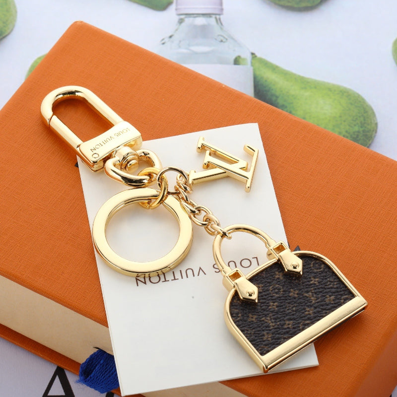 Premium Fashion Keychain Stylish Accessory、L*V Series、𝐊𝐞𝐲𝐜𝐡𝐚𝐢𝐧𝐬 & 𝐊𝐞𝐲 𝐑𝐢𝐧𝐠𝐬（𝐇）