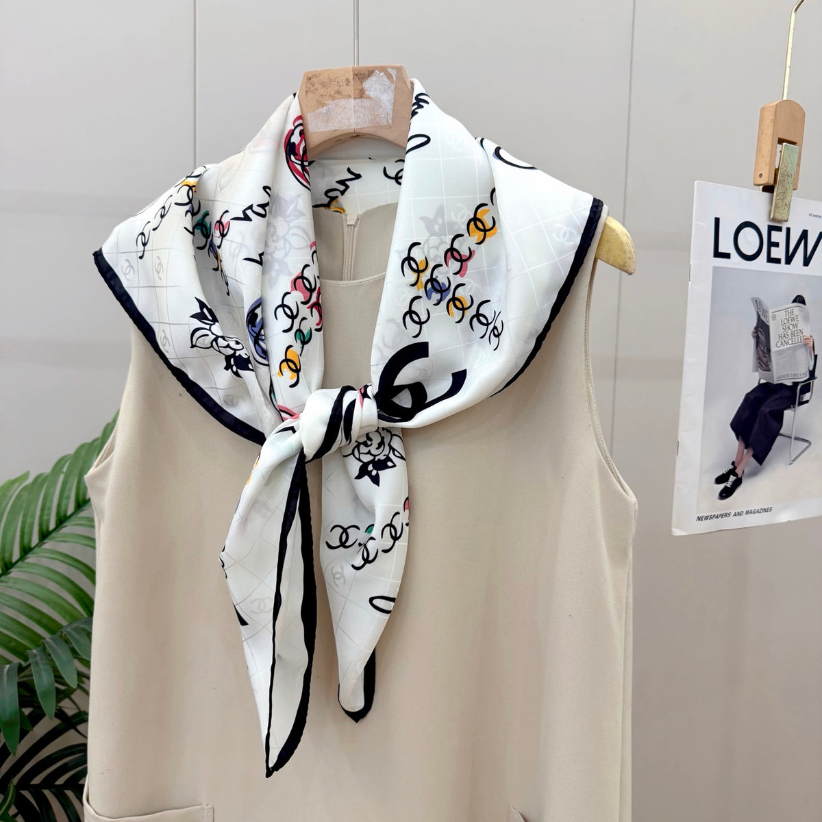 Jewelry Motif Square Scarf - 90 x 90 cm