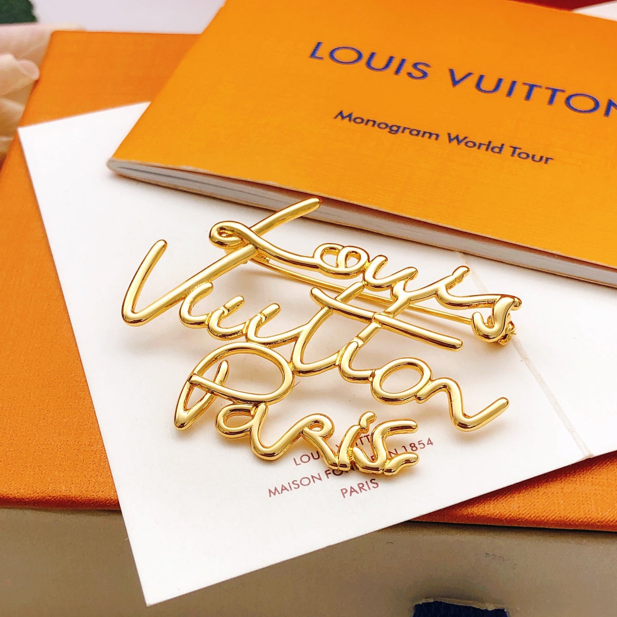 Premium Edition Brooch、Brooches Collection、L*V Series、𝐁𝐫𝐨𝐨𝐜𝐡𝐞𝐬（𝐇）