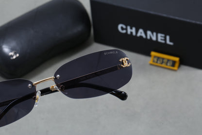 Slim Oval Sunglasses with Metal Rims