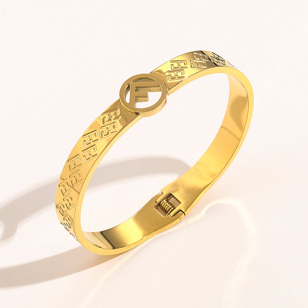 304 Stainless Steel Textured Round-Clasp Bangle Bracelet