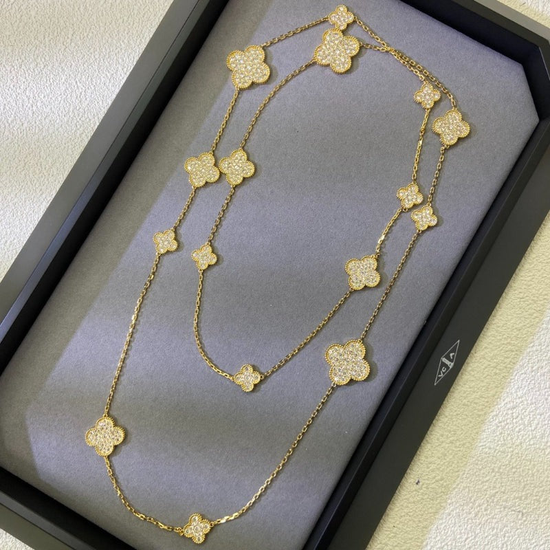 Textured Quatrefoil Station Necklace