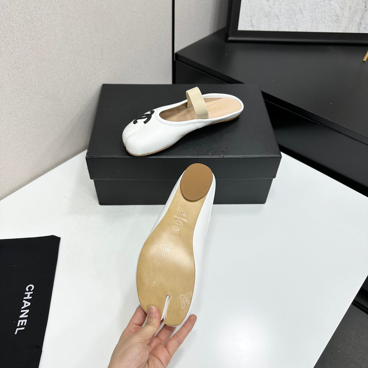 Fashion Sandals & Slippers Daily Footwear  CH*NEL Series、Fashion Sandals & Slippers