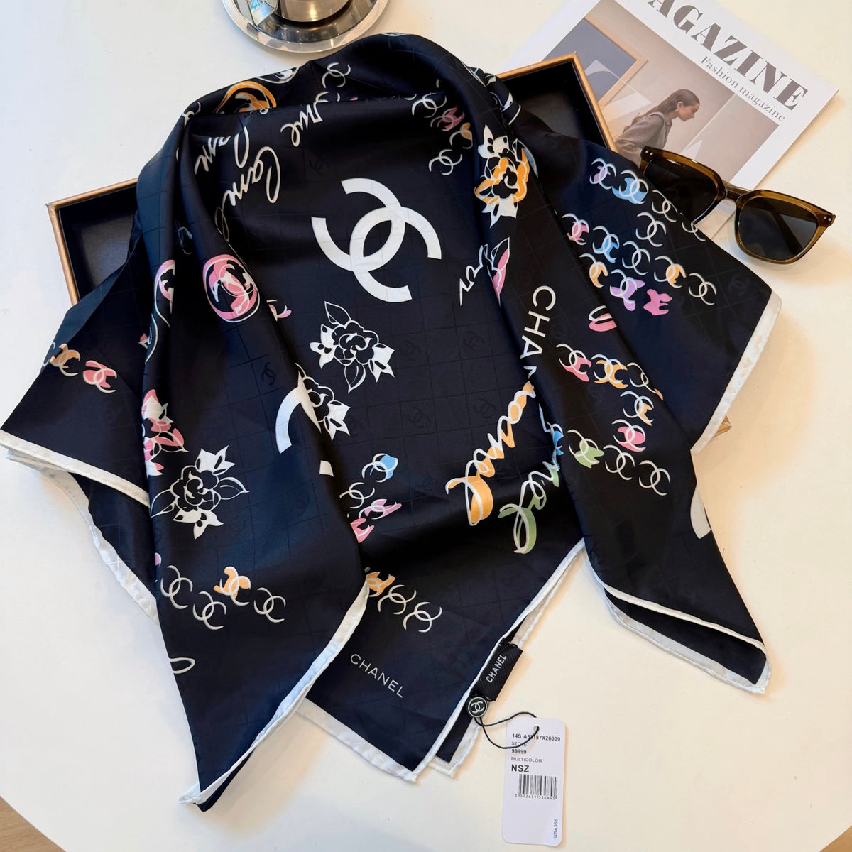 Jewelry Motif Square Scarf - 90 x 90 cm