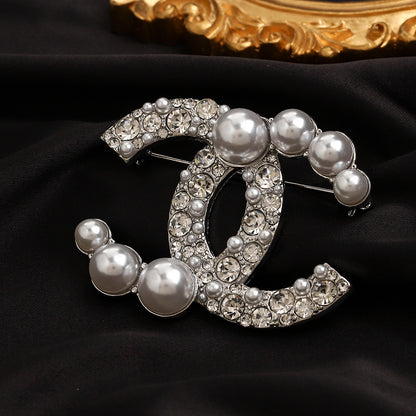 Alloy Steel Stamped Logo Brooch,Brooches Collection、CH*NEL Series