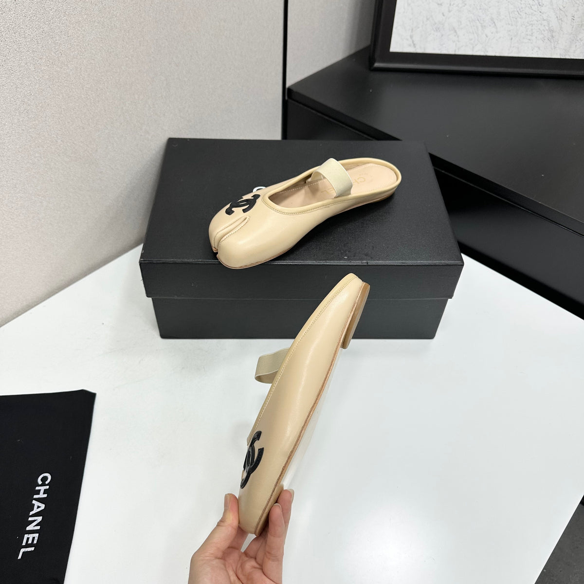 Fashion Sandals & Slippers Daily Footwear  CH*NEL Series、Fashion Sandals & Slippers