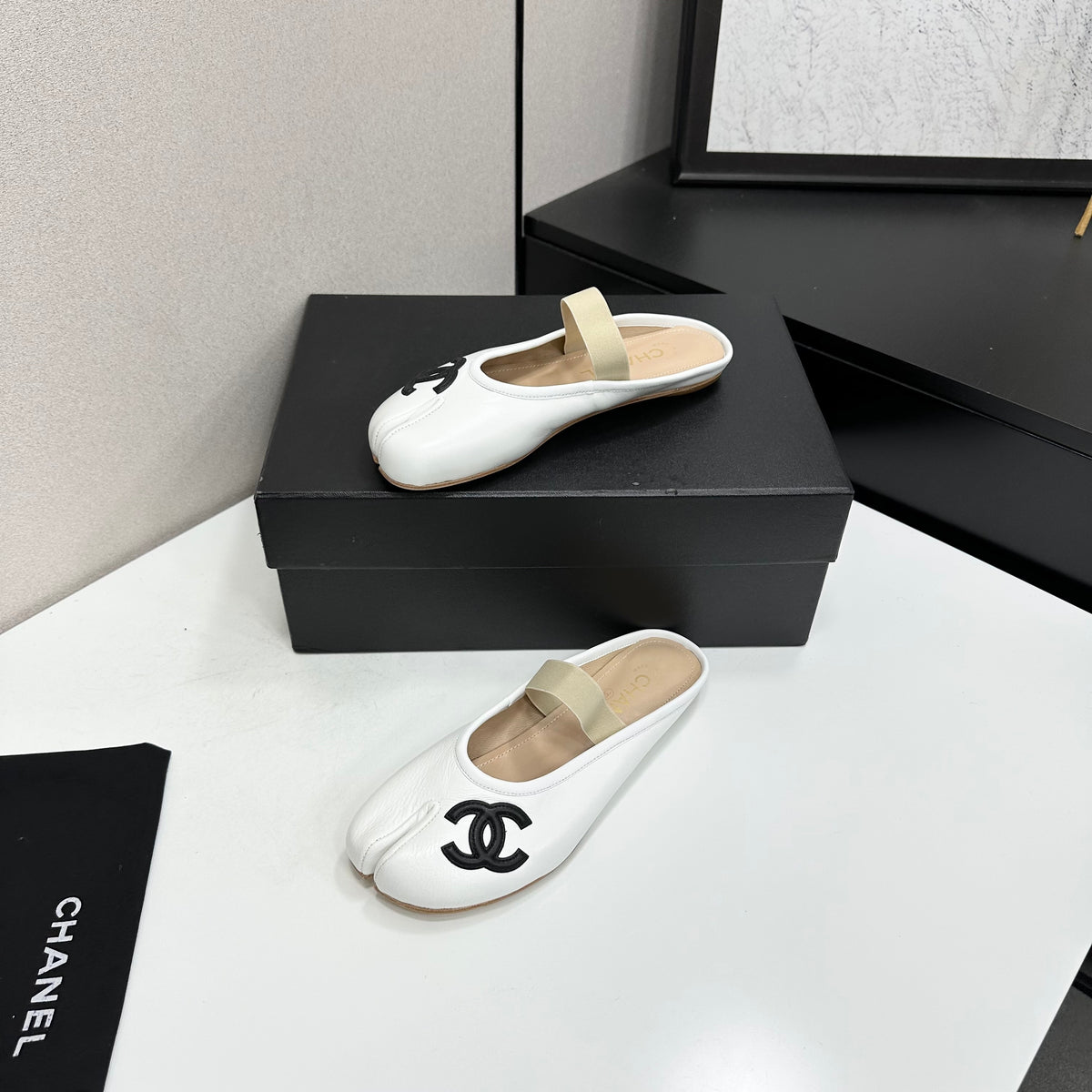 Fashion Sandals & Slippers Daily Footwear  CH*NEL Series、Fashion Sandals & Slippers