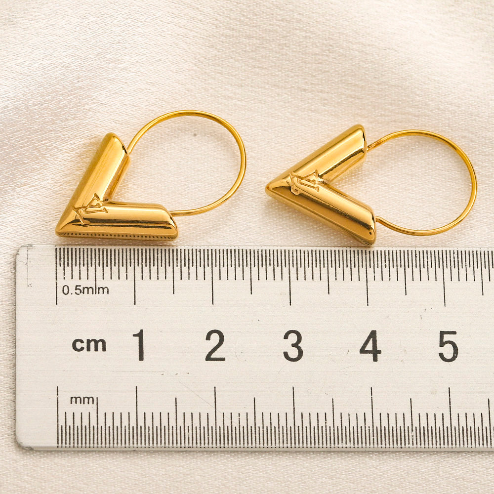 304 Stainless Steel V-Motif Earrings, Bracelet & Necklace Collection