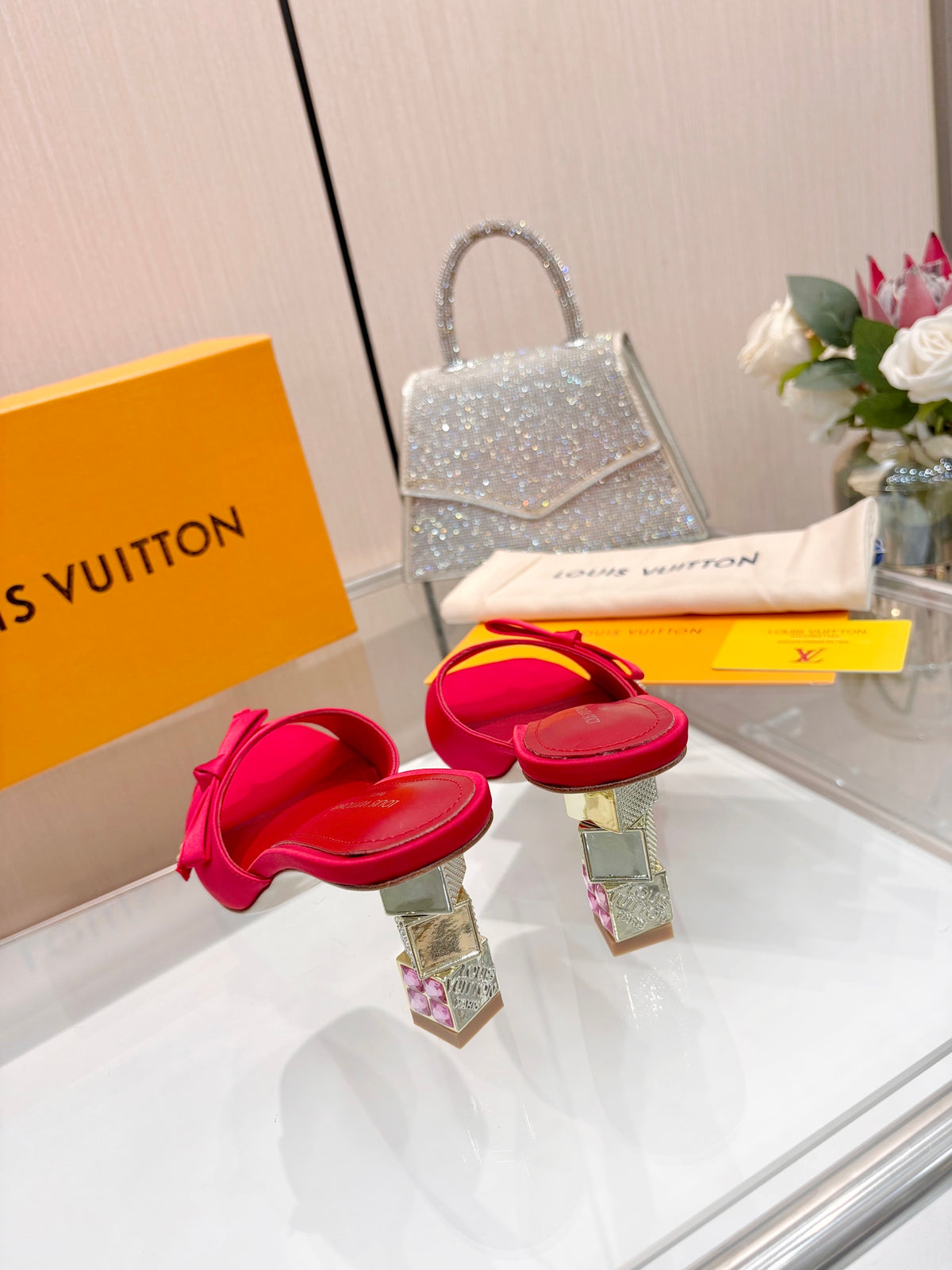 Fashion Sandals & Slippers Daily Footwear  L*V Series、Fashion Sandals & Slippers