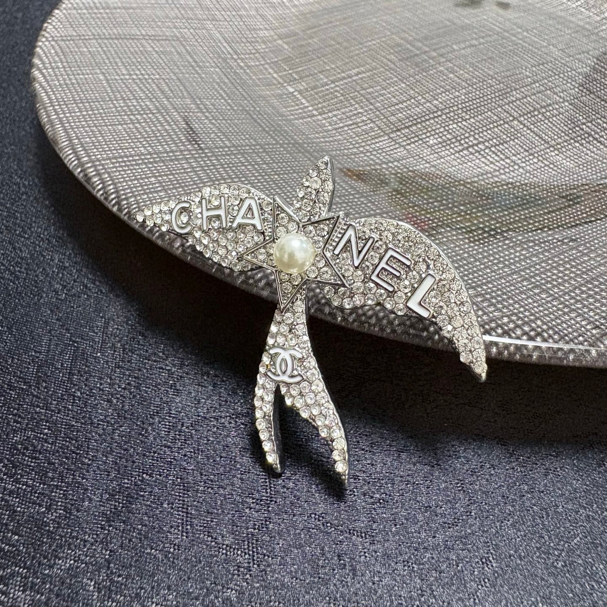 Premium Edition Brooch、Brooches Collection、CH*NEL Series、𝐁𝐫𝐨𝐨𝐜𝐡𝐞𝐬（𝐇）
