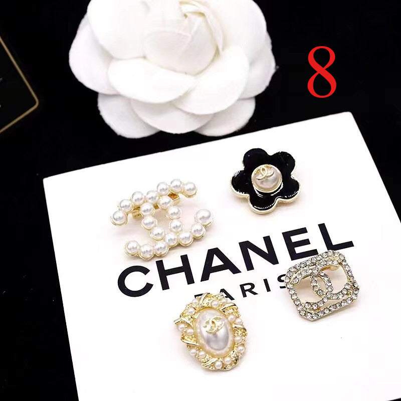 Alloy Stamped Logo Brooch,Brooches Collection、CH*NEL Series