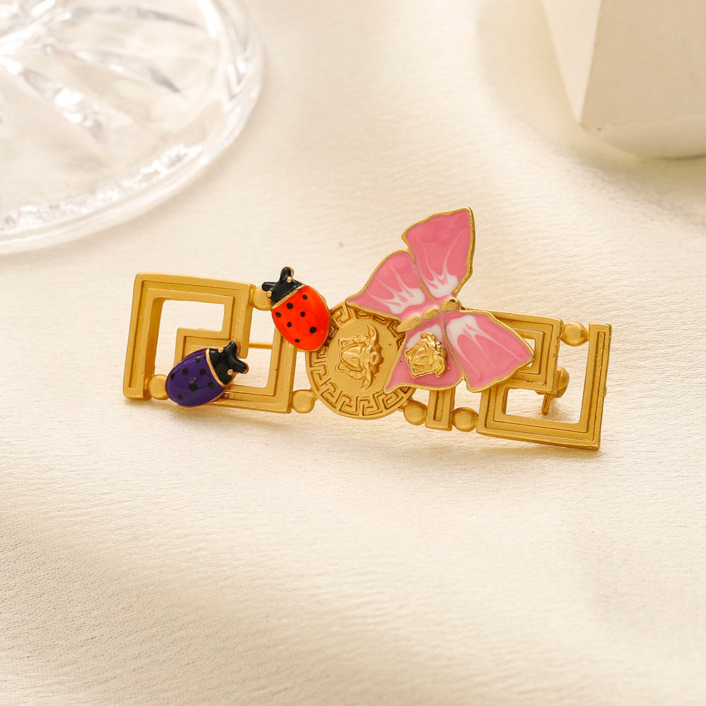 Alloy Steel Stamped Logo Brooch,Brooches Collection、V*rsace  Series
