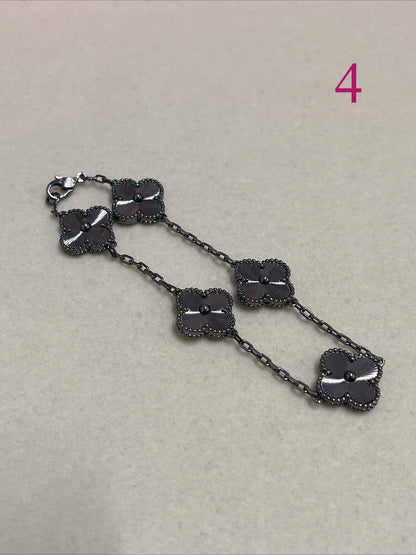 Rounded Quatrefoil Chain Bracelet