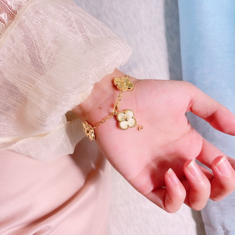 Fluted Quatrefoil Station Bracelet