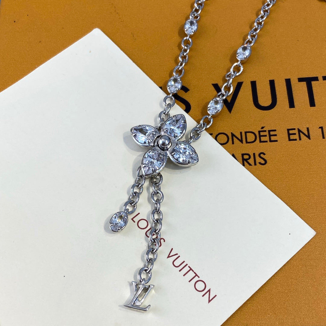 Pave Flower Pendant Chunky Chain Necklace