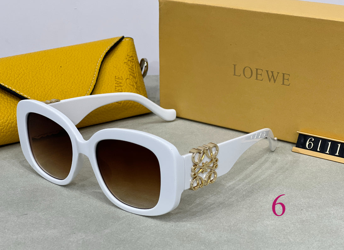 Oversized Rounded Sunglasses with Wide Sculpted Frames