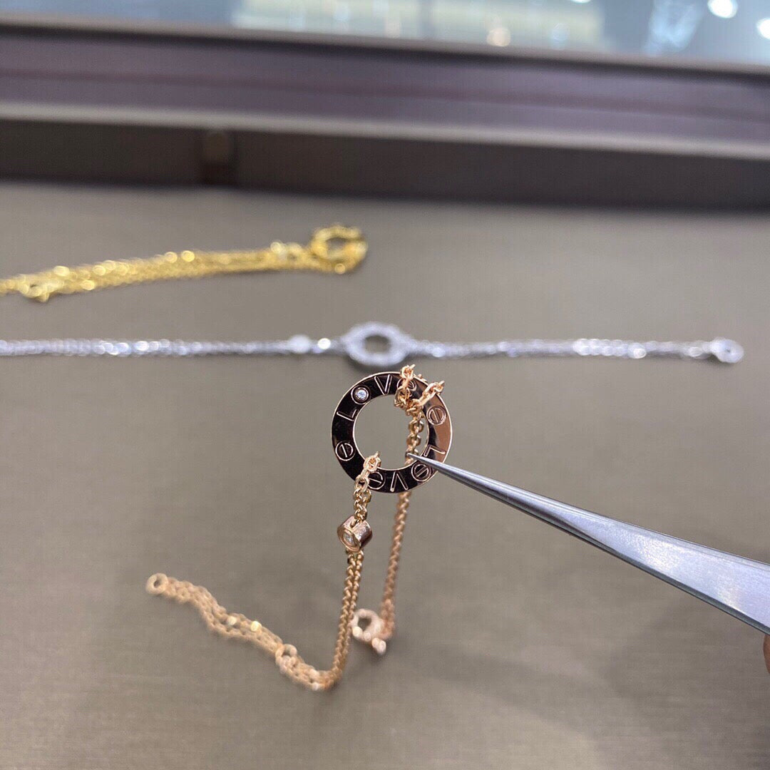 Oval Link Center Chain Bracelet