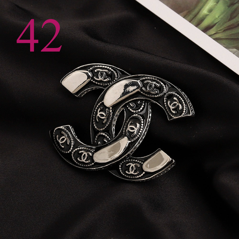Fashion Brooch Collection,Brooches Collection、CH*NEL Series
