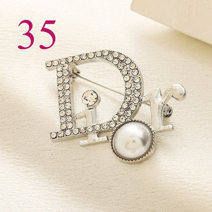 Fashion Brooch Collection,Brooches Collection、GU*CI Series、L*V Series、D*or Series、Y*L Series