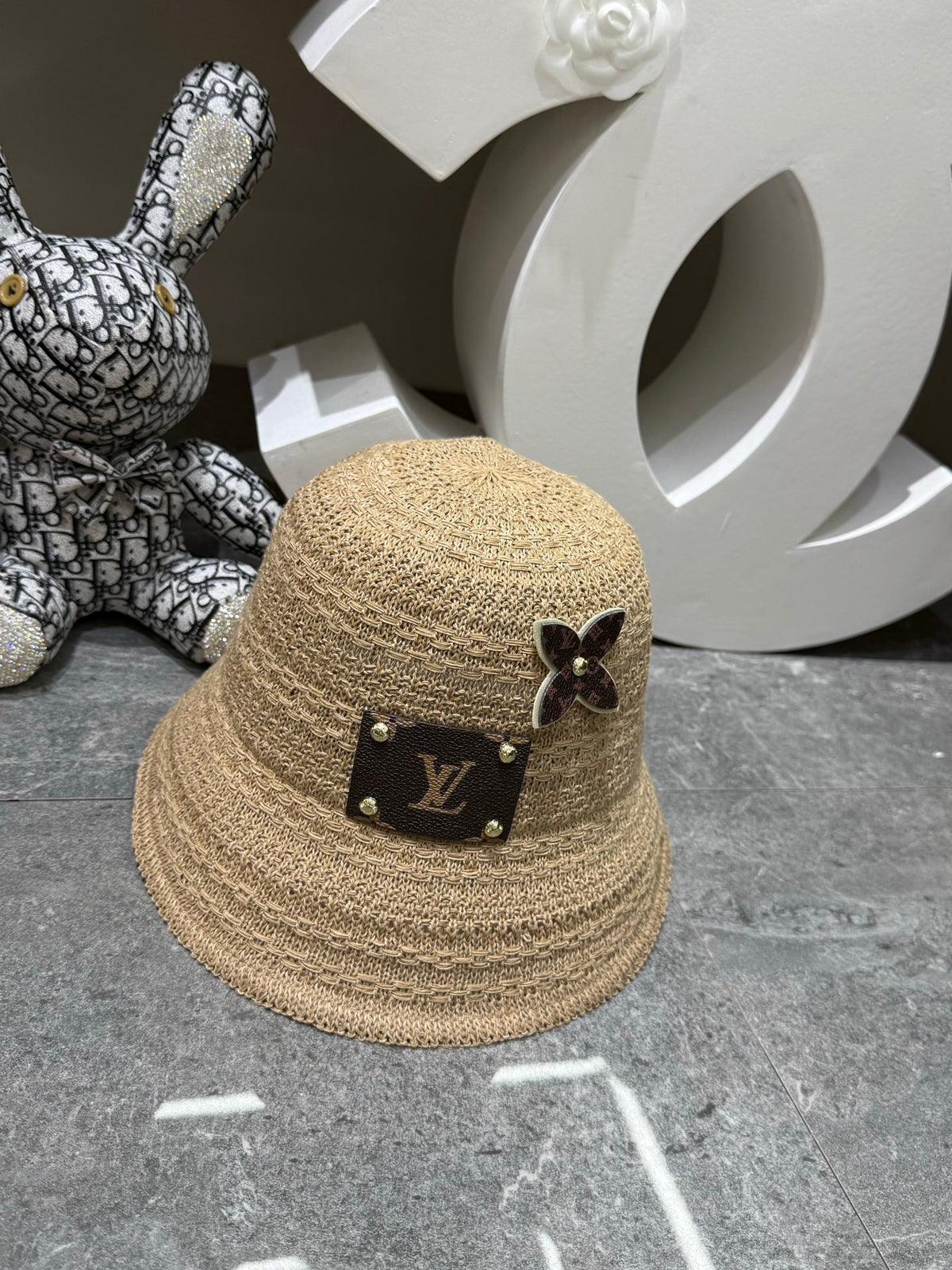 Adjustable Sun Hat for Men Women Outdoor UV Protection L*V Series、Fashion Caps