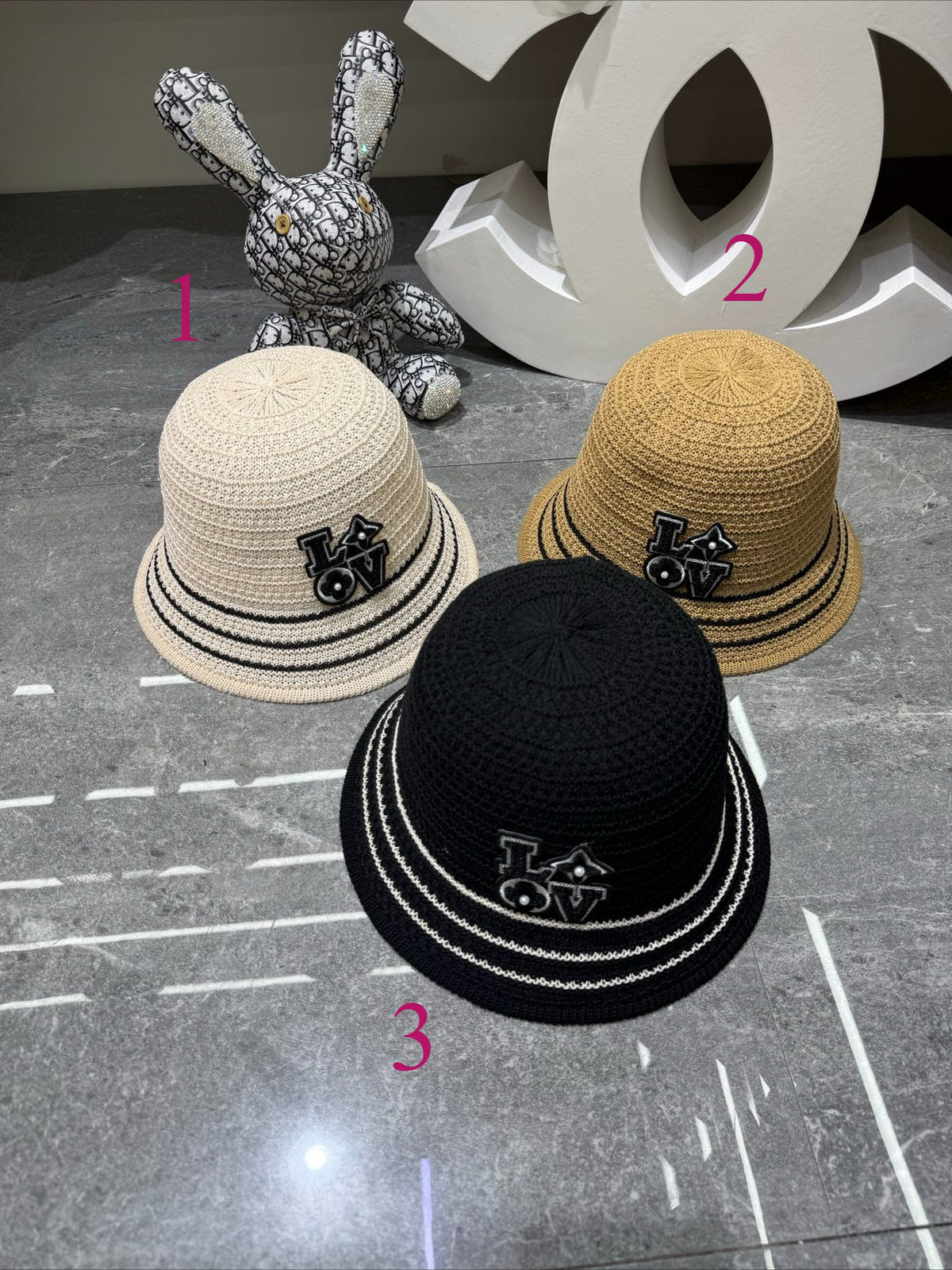 Adjustable Sun Hat for Men Women Outdoor UV Protection L*V Series、Fashion Caps